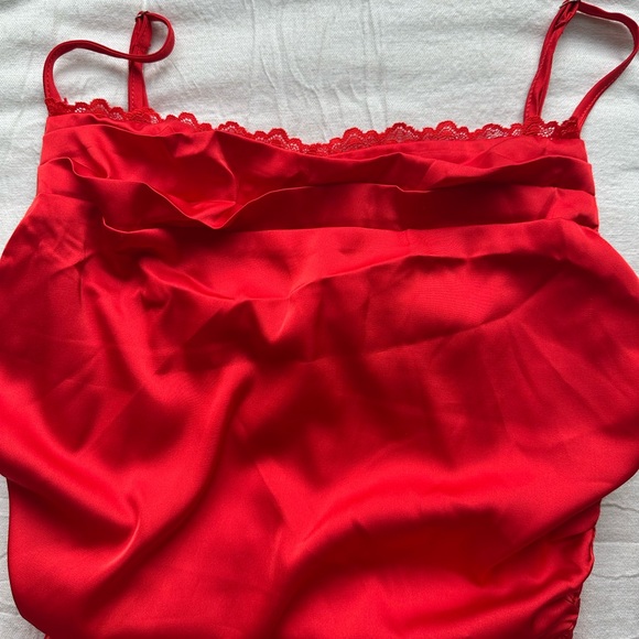 Princess Polly Red Ruched Dress - Picture 3 of 4